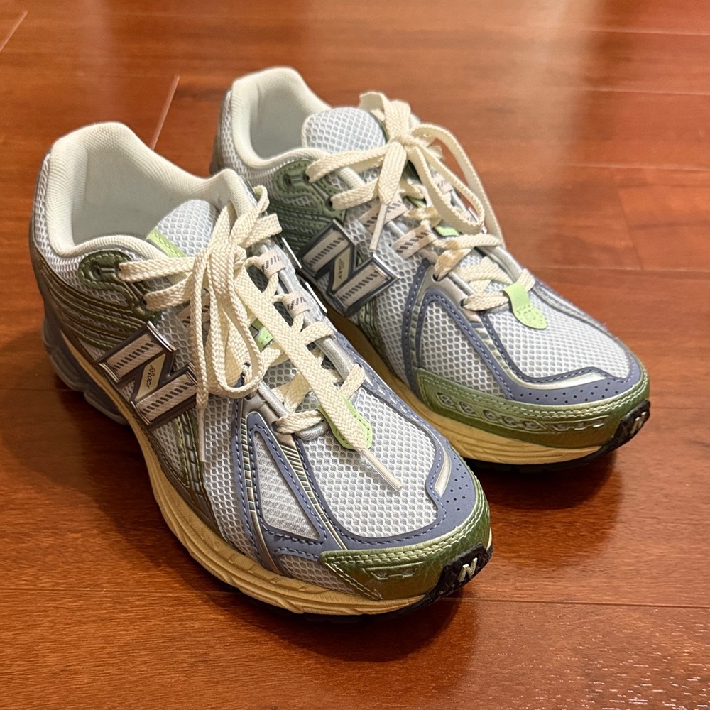 New Balance Gender Inclusive 1906R Running Sneaker